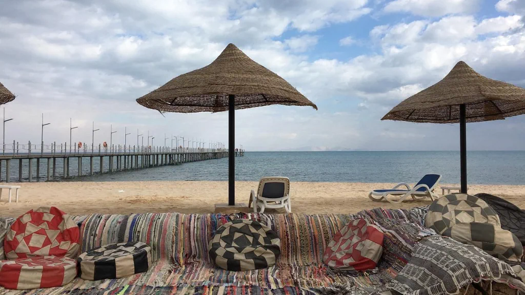 الفندق كانكون بيتش ريزورت - العين السخنة